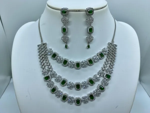 Green_American_Diamond_Pendant_Set_For_Women