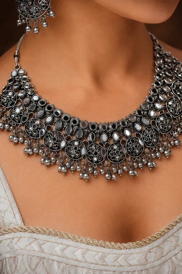 Oxidised_Silver_Traditional_Choker_Necklace_Set_with_Earrings_&_Maang_Tikka