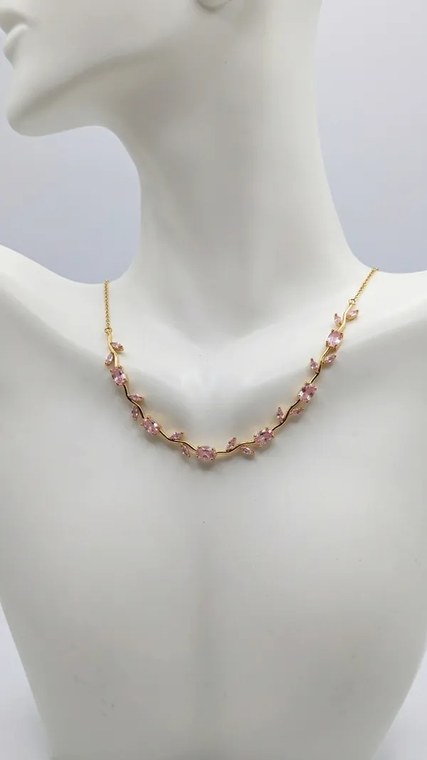 Pink_Crystal_Vine_Leaf_Necklace_in_Gold_Plating
