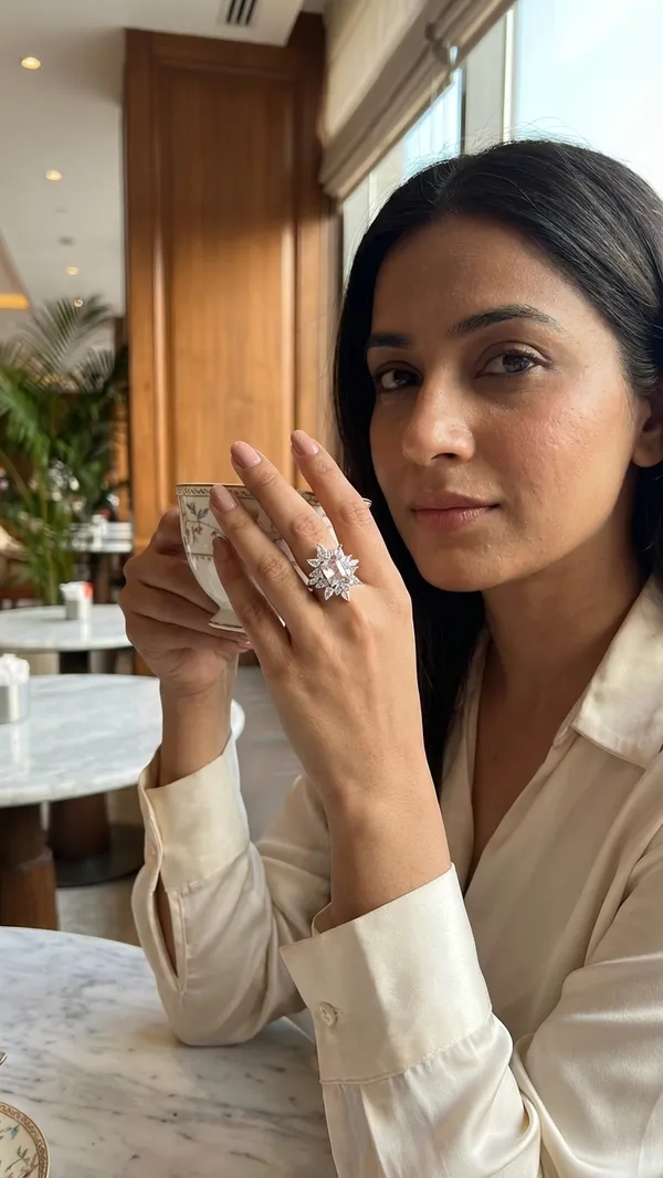 Royal_Radiance_Emerald_Cut_Diamond_Style_Ring