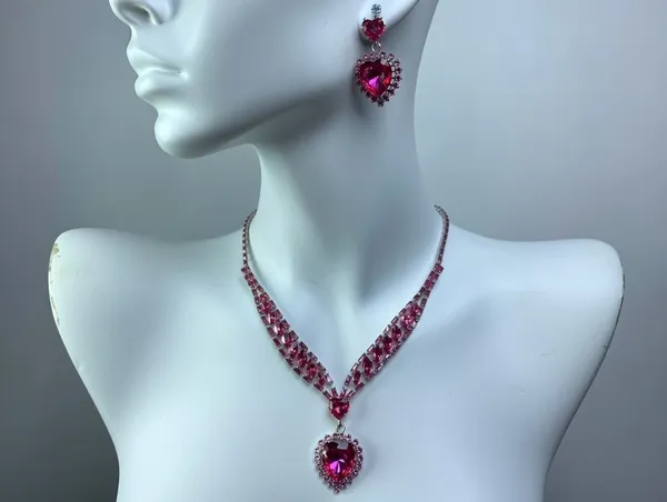 Pink_Ruby_Diamond_Metal_Pendant_Set_For_Women