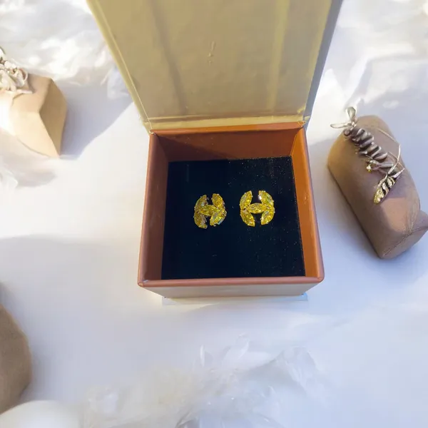 Gold_Metal_Alloy_Earrings_For_Women