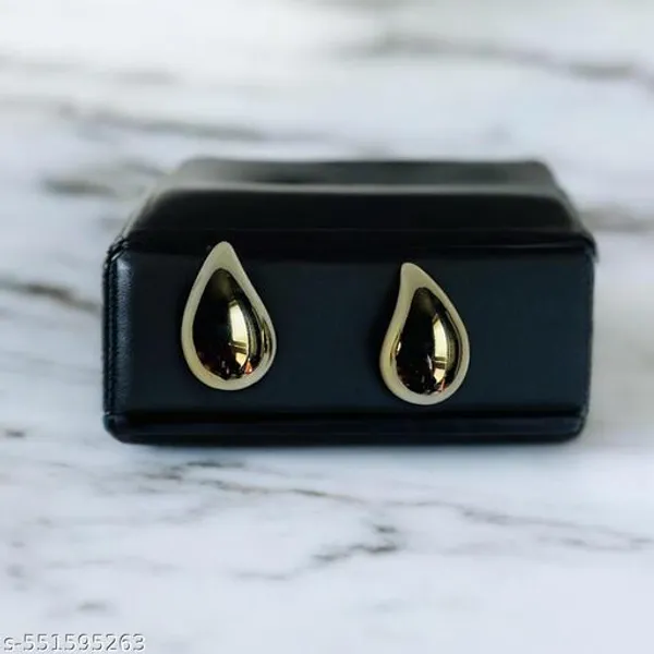 Elegant_Teardrop_Earrings_|_Gold_Finish