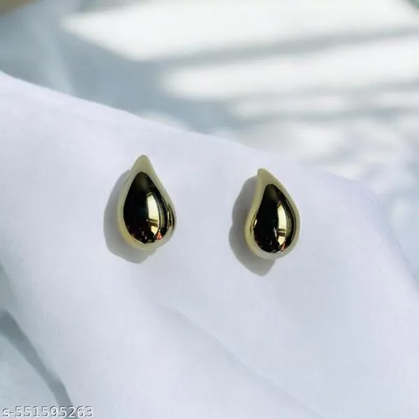 Elegant_Teardrop_Earrings_|_Gold_Finish