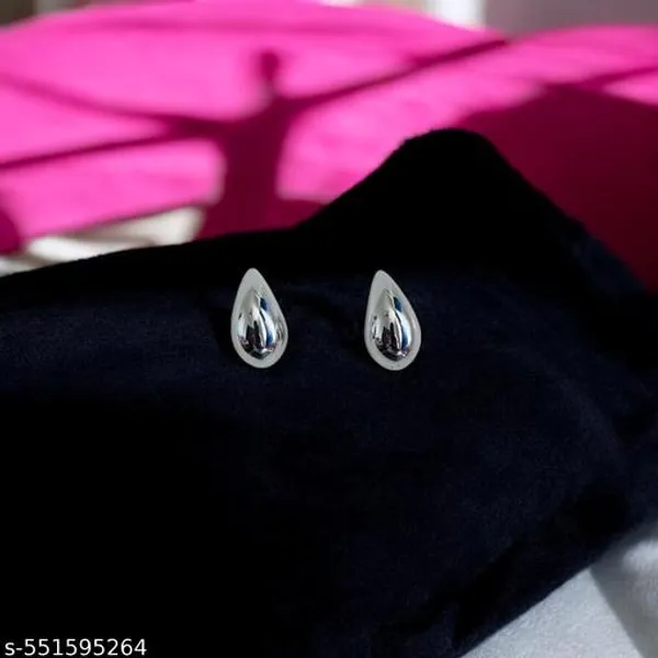 Elegant_Teardrop_Earrings_|_Silver_Finish