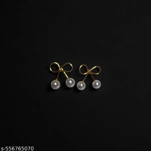 Stylish_Korean_Pearl_Golden_Bow_Stud_Earrings