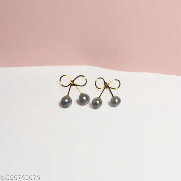 Stylish_Korean_Pearl_Golden_Bow_Stud_Earrings