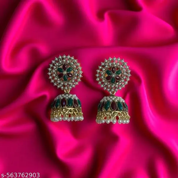 Traditional_Kundan_Pearl_Studded_Jhumka_Earrings