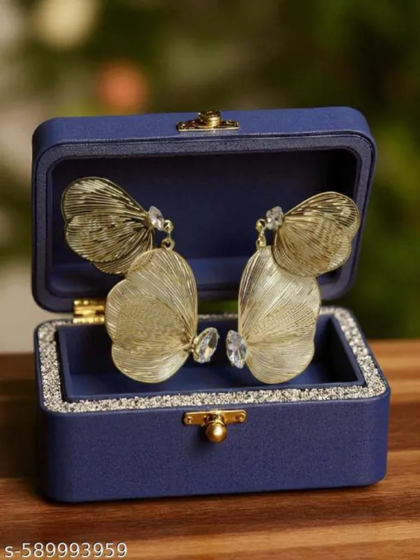 Stylish_Gold_Plated_Butterfly_Petal_Wire_Earrings