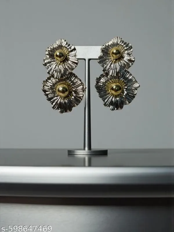 Elegant_Dual_Flower_Design_Stud_Earrings_|_Silver_And_Gold_Plated