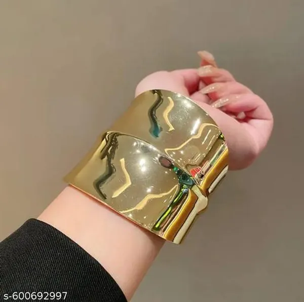 Premium_Golden_Plated_Adjustable_Cuff_Bracelet