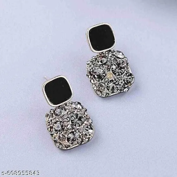 Elegant_Black_And_Silver_Finish_Crystal_Stud_Earrings