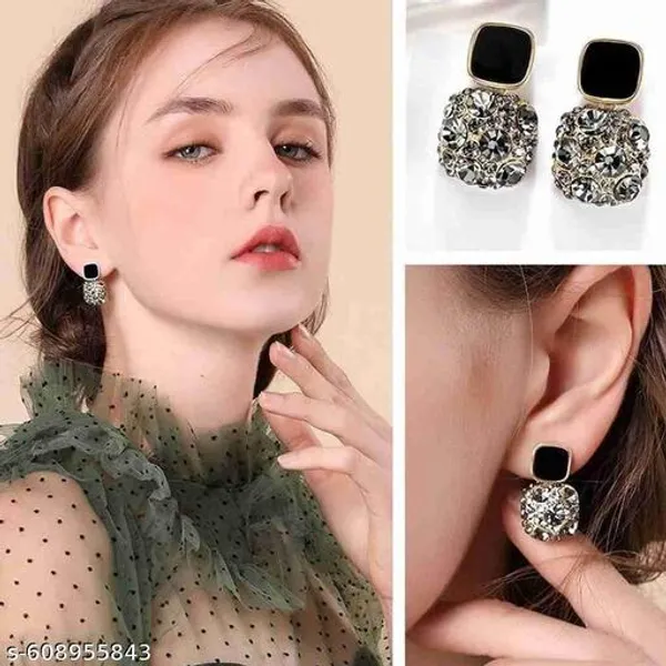 Elegant_Black_And_Silver_Finish_Crystal_Stud_Earrings