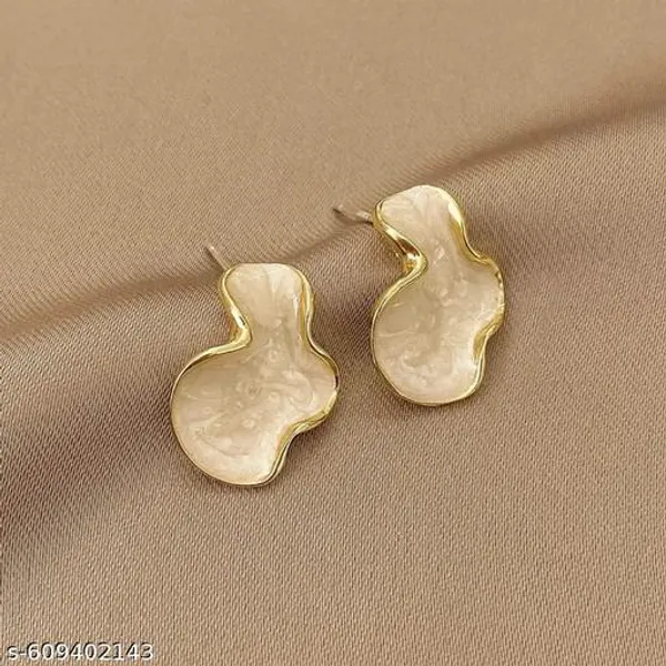 Trendy_Irregular_Pearl_Finish_Earrings_For_Women_And_Girls