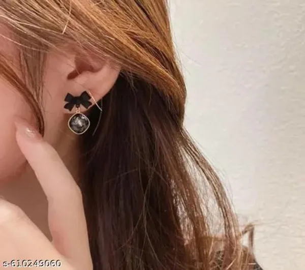 Stylish_Black_Bow_Crystal_Dangle_Earrings