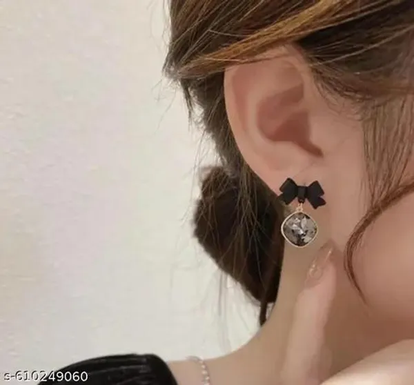 Stylish_Black_Bow_Crystal_Dangle_Earrings