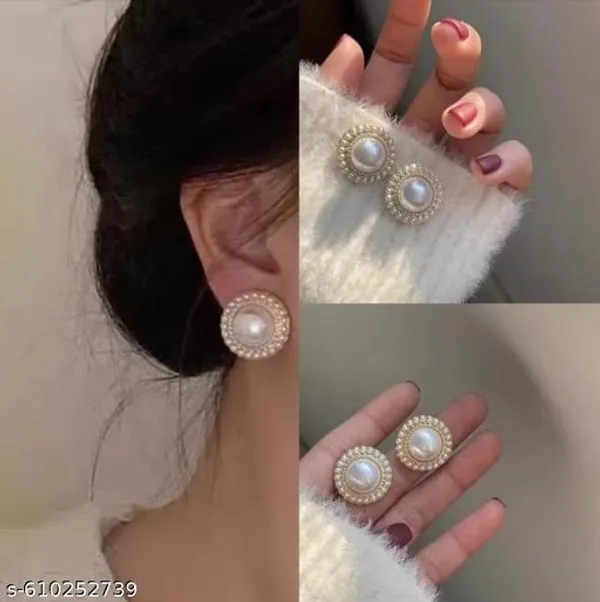 Elegant_Pearl_Stud_Earrings_|_Round