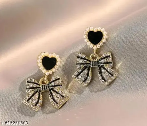 Elegant_Korean_Black_Heart_Bow_Stud_Earrings