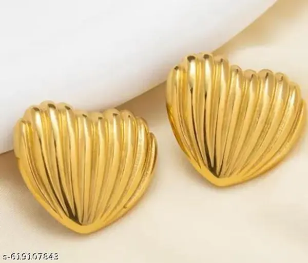 Elegant_Gold_Toned_Heart_Shaped_Stud_Earrings