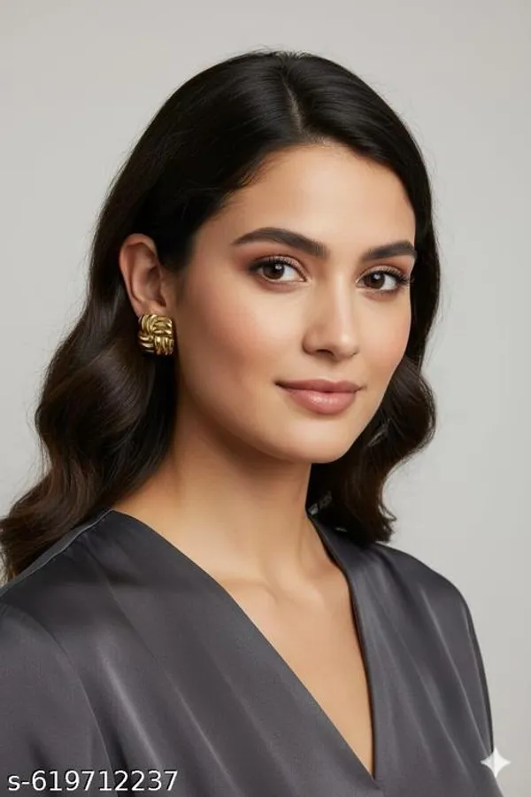 Elegant_Gold_Toned_Woven_Square_Stud_Earrings|_Anti_Tarnish