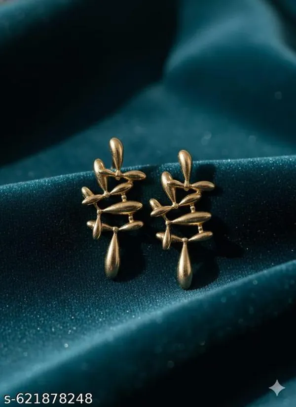 Stylish_Abstract_Droplet_Design_Earrings_|_Elegant_Gold_Finish