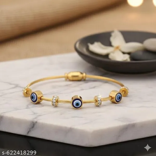 Elegant_Gold_Toned_Evil_Eye_Stainless_Steel_Bracelet_|_Anti_Tarnish_|_Adjustable