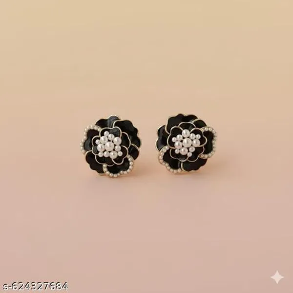 Elegant_Black_Floral_Pearl_Stud_Earrings_Classy_Gold_Plated_Flower_Design
