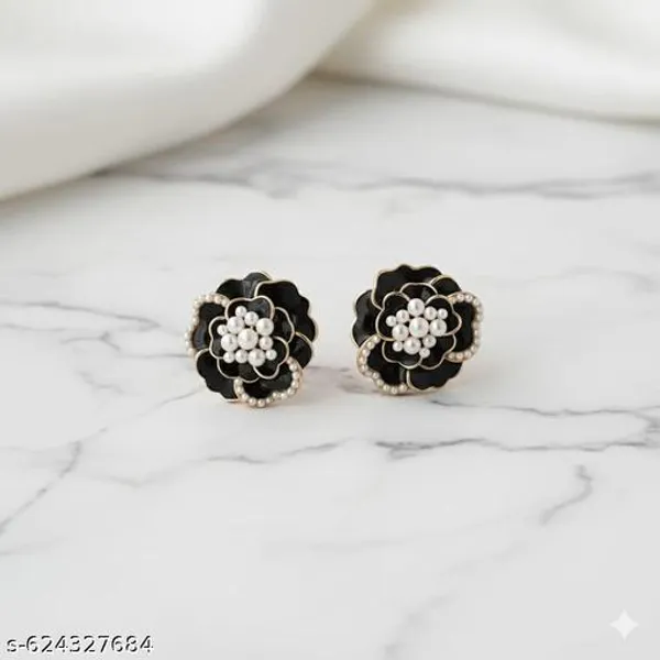Elegant_Black_Floral_Pearl_Stud_Earrings_Classy_Gold_Plated_Flower_Design