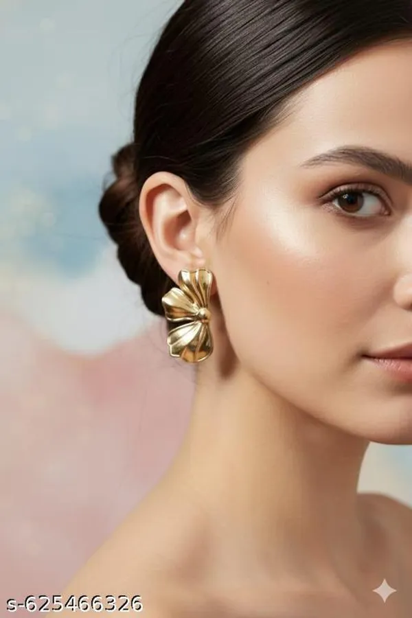 Elegant_Gold_Plated_Bow_Design_Stud_Earrings