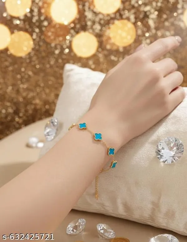 Elegant_Blue_Clover_Design_Gold_Plated_Bracelet