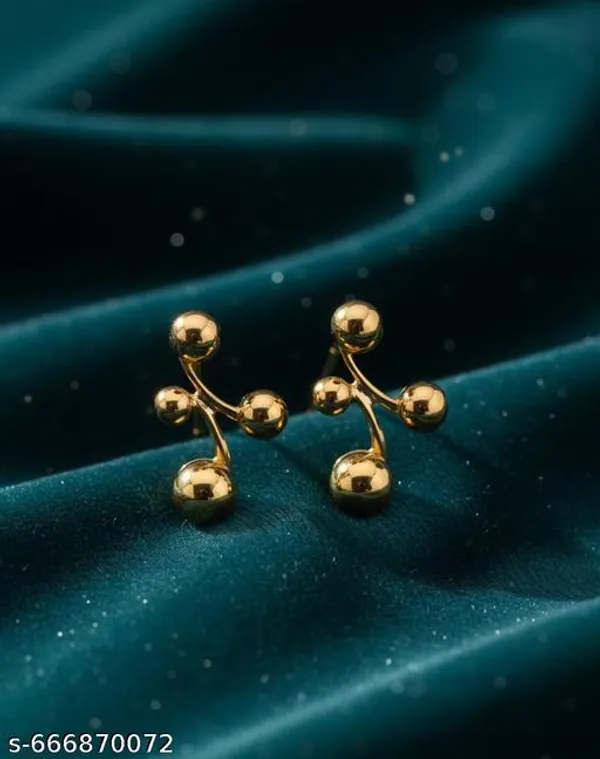 Elegant_Triple_Orb_Stud_Earrings_|_Modern_Metallic_Design_Gold_Finish