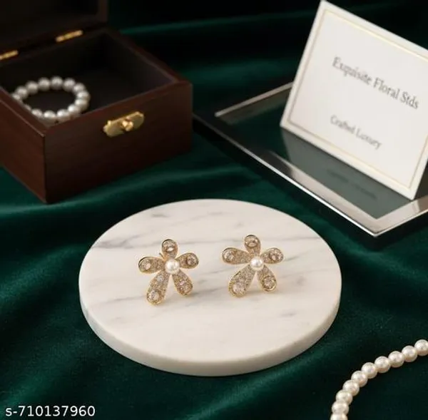Trendy_Floral_Pearl_Stud_Earrings_For_Women_And_Girls