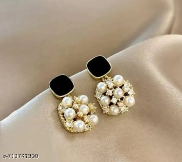Black_Enamel_And_Pearl_Cluster_Gold_Tone_Statement_Earrings