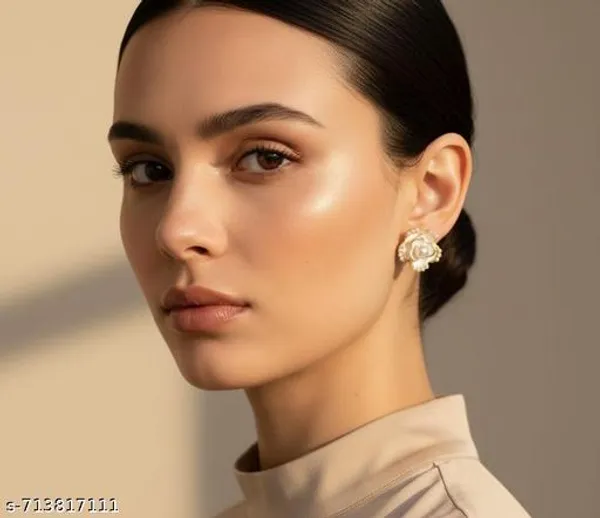Pearl_Floral_Stud_Earrings_With_Gold_Tone_Finish