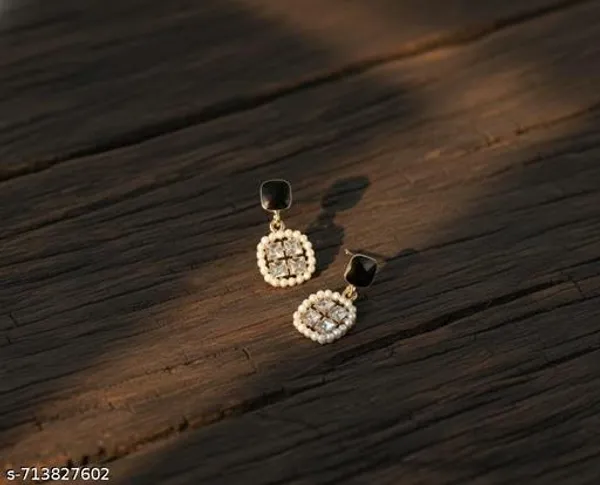 Pearl_Studded_Square_Drop_Earrings_With_Crystal_Detailing
