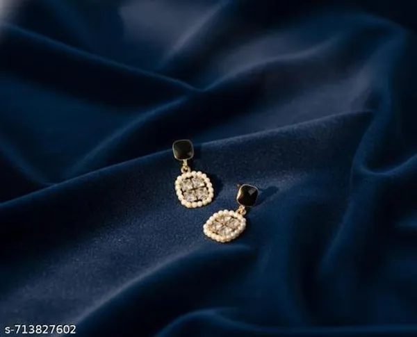 Pearl_Studded_Square_Drop_Earrings_With_Crystal_Detailing