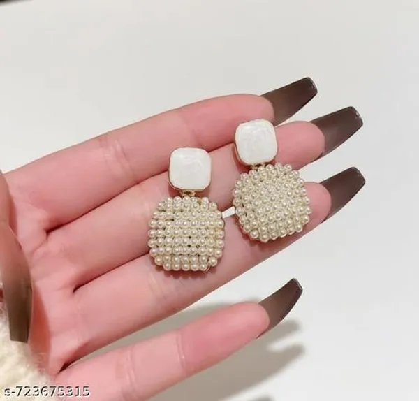 Elegant_Square_Stud_Pearl_Cluster_Drop_Earrings