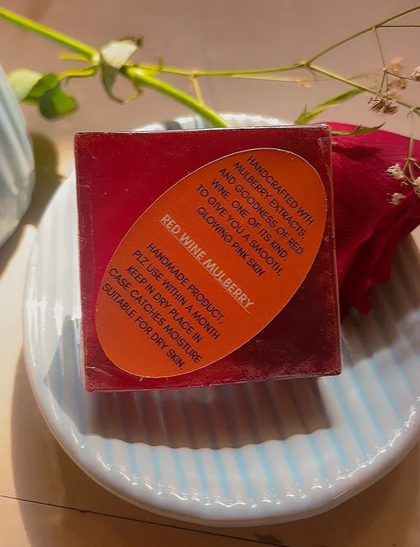 Redwine_and_Mulberry_Handmade_soap_|_Anti-aging_|_Fine_lines_|_Glowing_skin_|_Natural_Fruit_extracts_||_(Pack_Of_2)