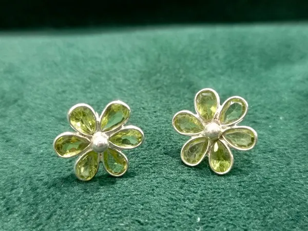 925_Silver_Jewellery_Green_Peridot_Sterling_Silver_Daisy_Stud_Earrings_For_Women