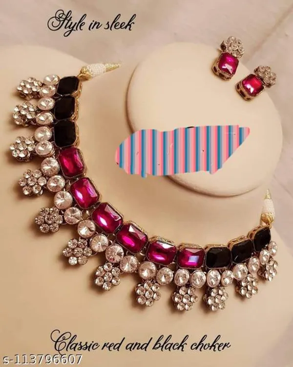 Red_And_Black_Alloy_&_Kundan_Fancy_Design_Necklace_Set_For_Women