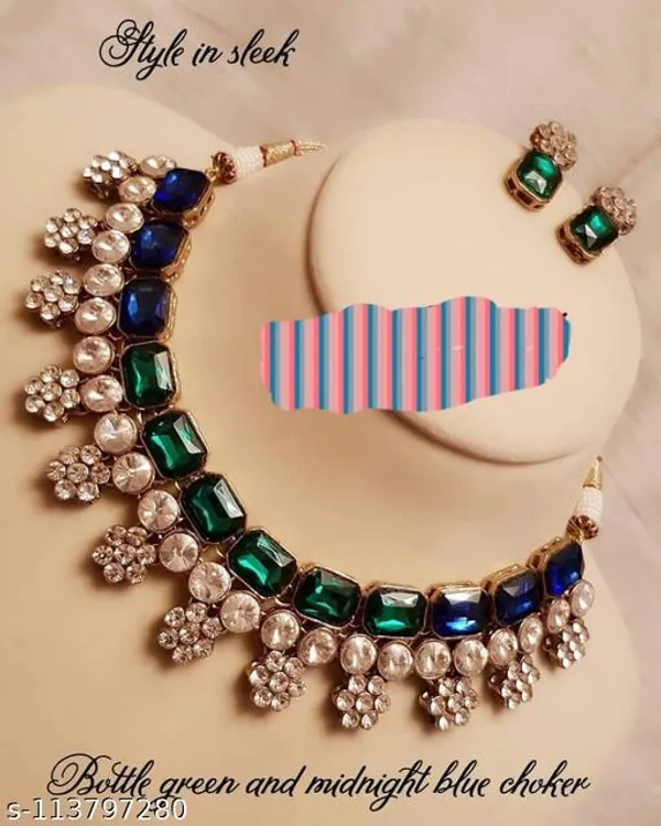 Green_And_White_Alloy_&_Kundan_Fancy_Design_Necklace_For_Women