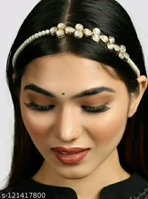 Gold_Alloy_&_Kundan_Fancy_Design_Hair_Accessory_For_Women