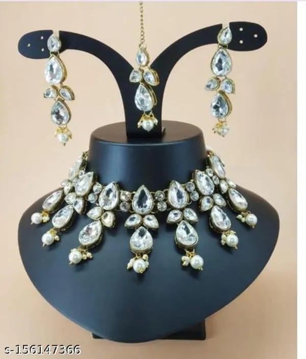 Silver_Alloy_&_Kundan_Fancy_Design_Necklace_Set_For_Women