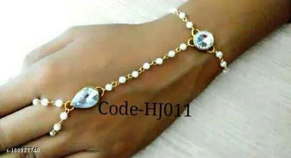 Gold_Alloy_&_Kundan_Fancy_Design_Necklace_Set_For_Women