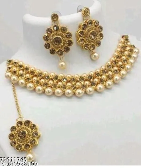 Gold_Alloy_&_Kundan_Fancy_Design_Necklace_Set_For_Women