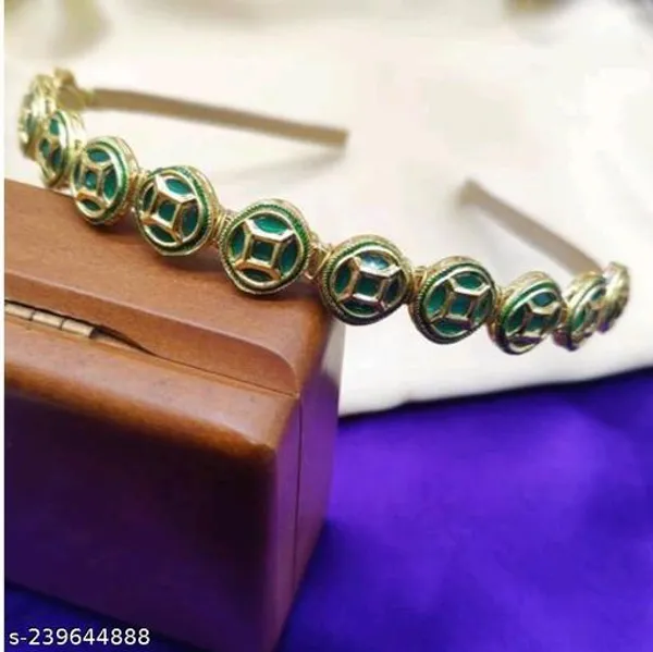 Golden_And_White_Alloy_&_Artificial_Stones_Fancy_Design_Hair_Band_For_Women