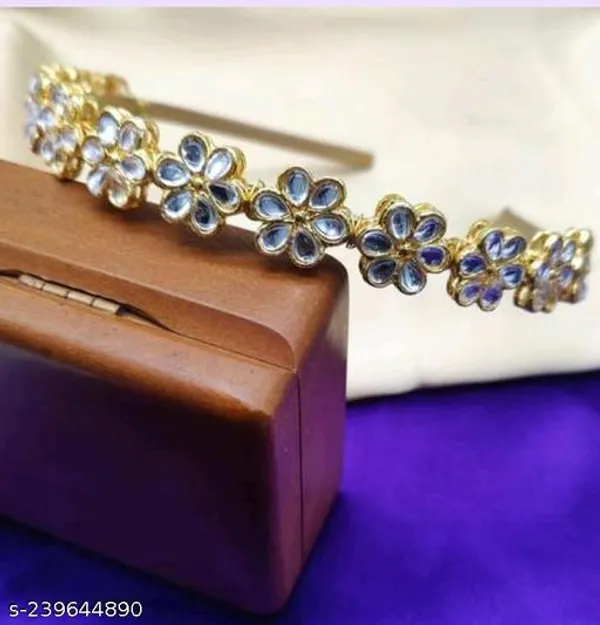 Golden_And_White_Alloy_&_Kundan_Fancy_Design_Hair_Band_For_Women