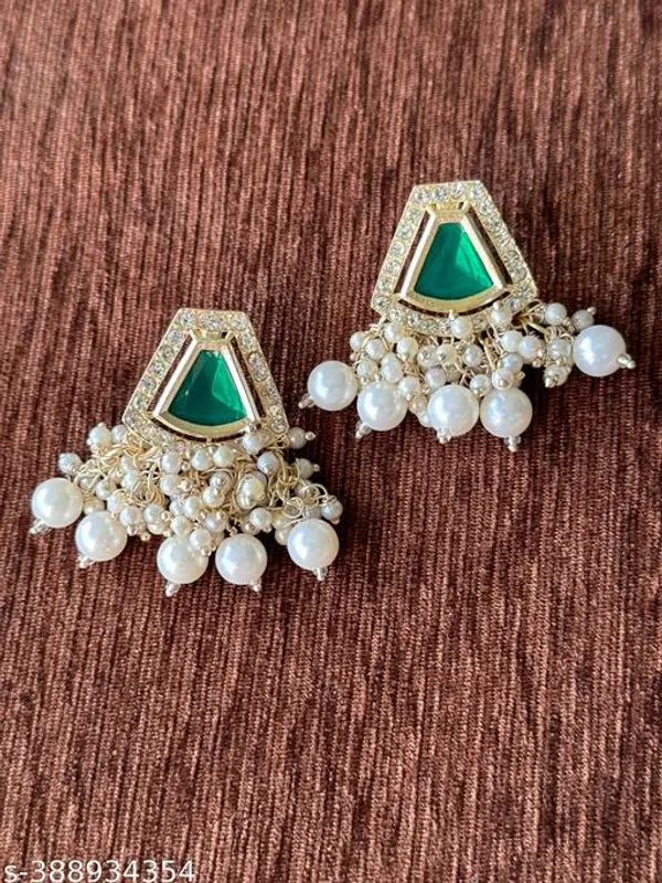 Green_And_Gold_Alloy_&_Kundan_Fancy_Design_Earring_For_Women