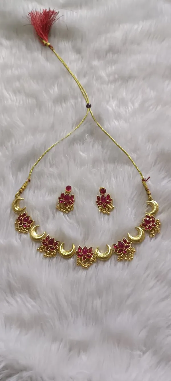 Traditional_Gold_Plated__Necklace_Set_with_Earrings_for_Women