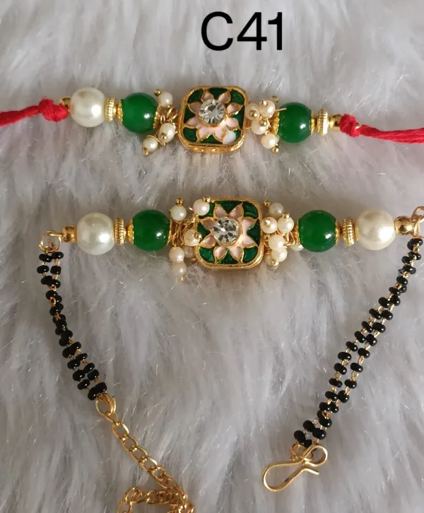 Madi_Bhaiya_Bhabhi_Ms1_Mauli_Thread,_Assorted,_Yarn,_Pearl,_Kundan_Chawal_Roli_Pack__Set_(2_Rakhi)